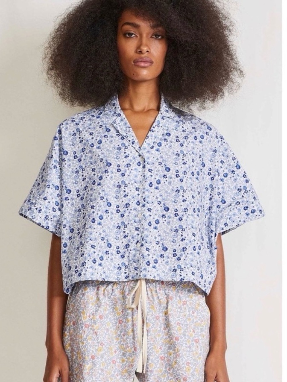 Apiece Apart Serra Blue Floral Cropped Short Sleeve Organic Cotton Top